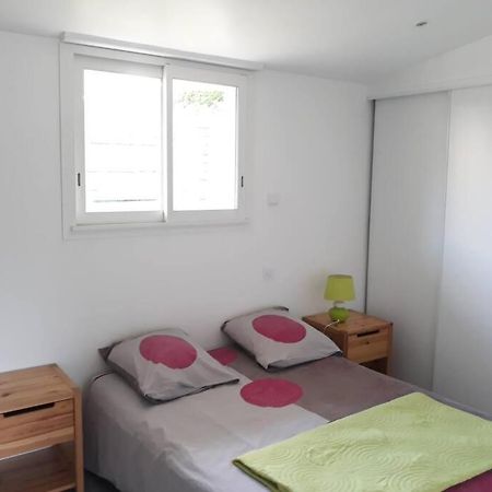 Maison De 4 Personnes Saint-Porchaire Екстериор снимка
