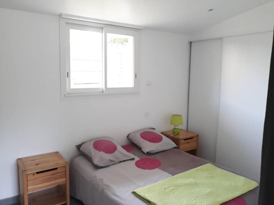 Maison De 4 Personnes Saint-Porchaire Екстериор снимка